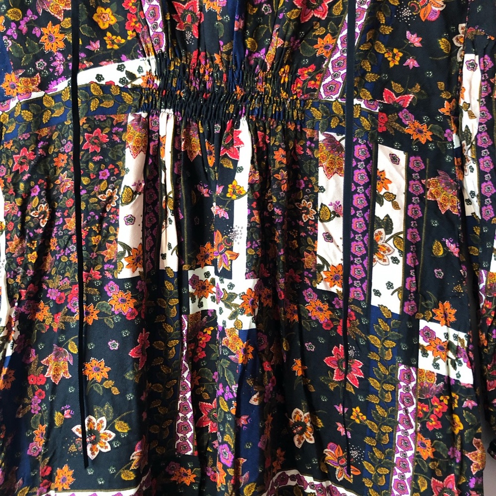 ZARA - black floral long sleeve dress (size xs) - Picture 3 of 3